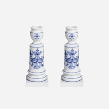 Load image into Gallery viewer, A Pair of Antique Meissen Candlesticks