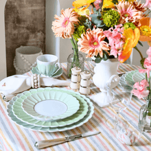 Load image into Gallery viewer, Patrician Red Wine Glass