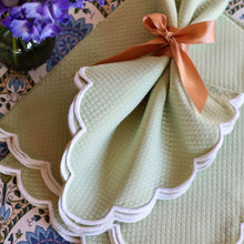 Load image into Gallery viewer, Set of Four Savannah Gardens Green Placemats