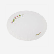 Load image into Gallery viewer, Rose Trellis Oval Placemat
