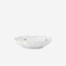 Load image into Gallery viewer, Grape Leaves Oval Dish Small
