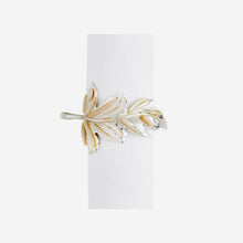 Load image into Gallery viewer, Mother of Pearl Garland Napkin Ring - Set of 4
