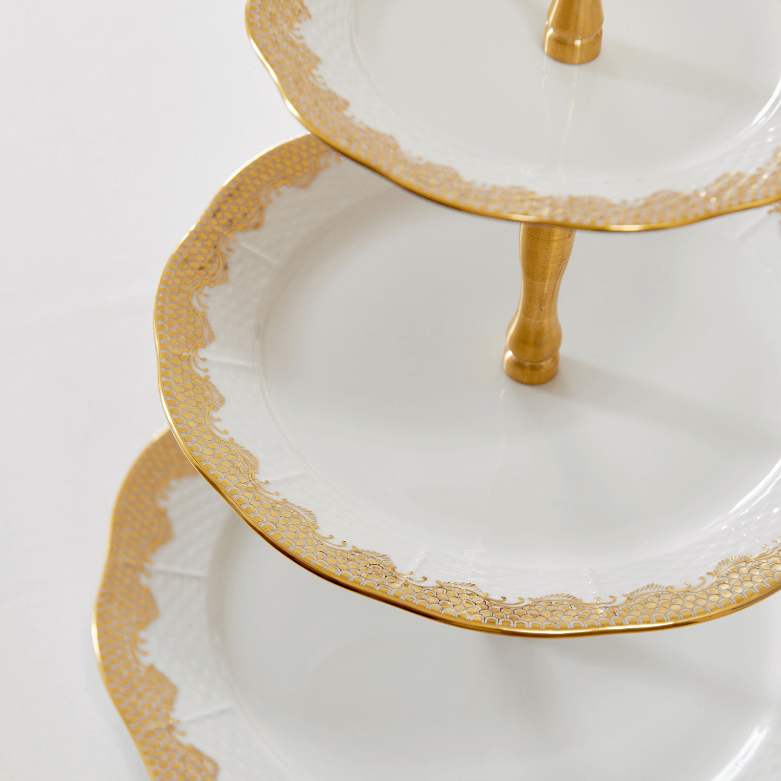 Fish Scale Gold 3-Tier Cake Stand
