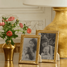 Load image into Gallery viewer, Loretta Frame 5x7
