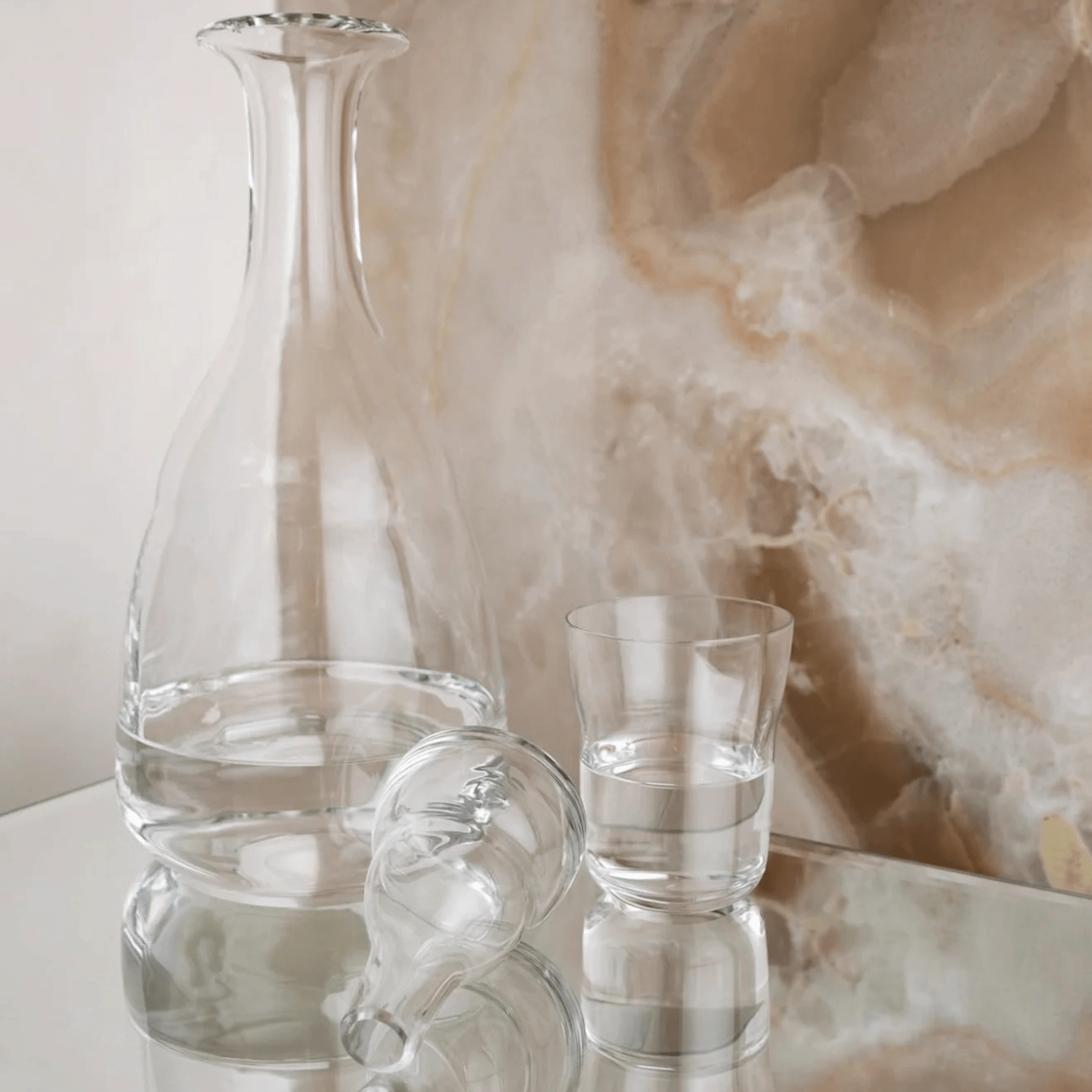 Domain Carafe with Lid