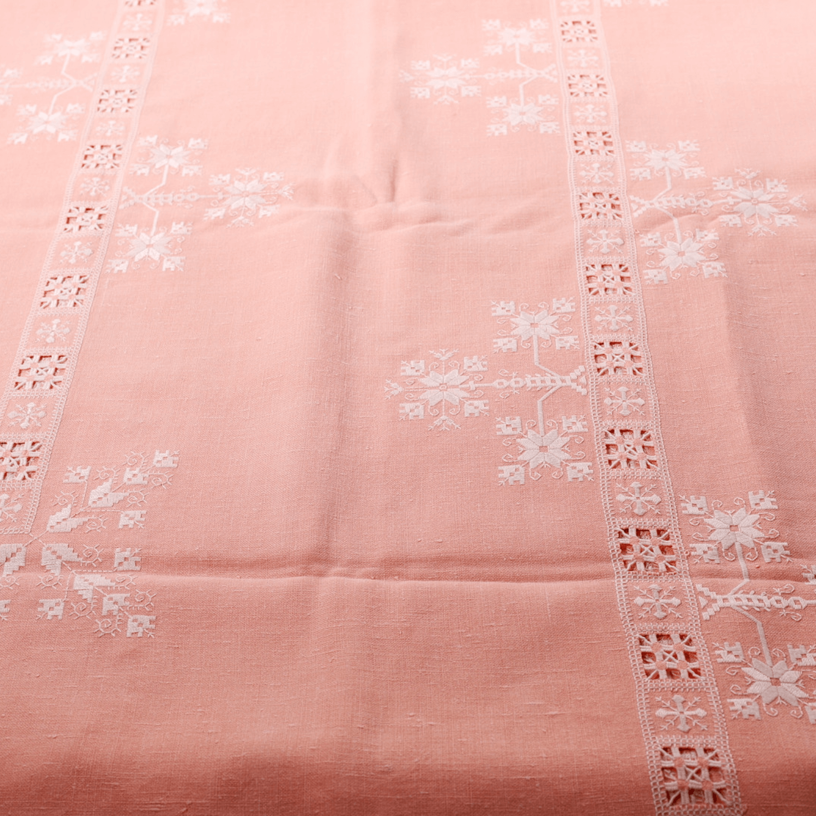 Hand-Embroidered Tablecloth with 12 Napkins