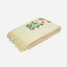 Flowers & Blackberries Wool Throw