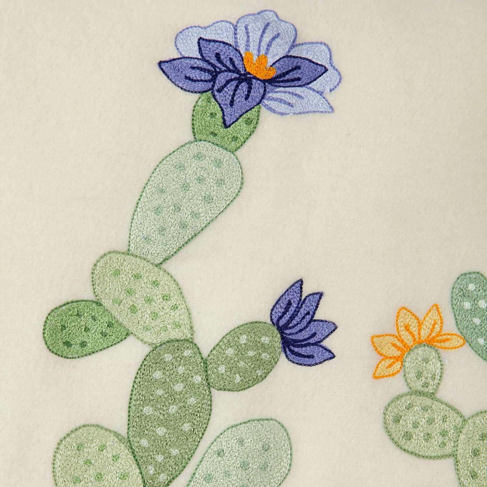 Flowered Cactus Wool Throw