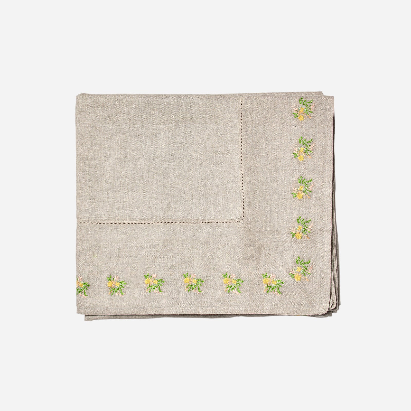 Projektityyny Vuokke Embroided Linen Tablecloth