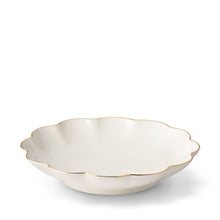 Load image into Gallery viewer, Scalloped Nesting Dish - Set of 3
