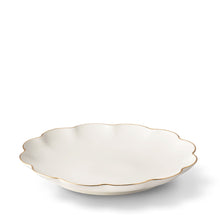 Load image into Gallery viewer, Scalloped Nesting Dish - Set of 3
