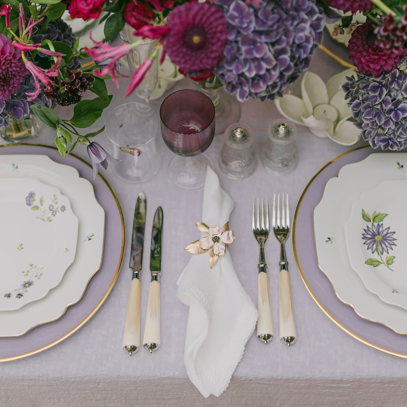 Bonadea Salt and Pepper Lalique