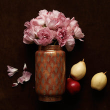 Load image into Gallery viewer, L&#39;Objet | Fortuny Piumette Medium Vase
