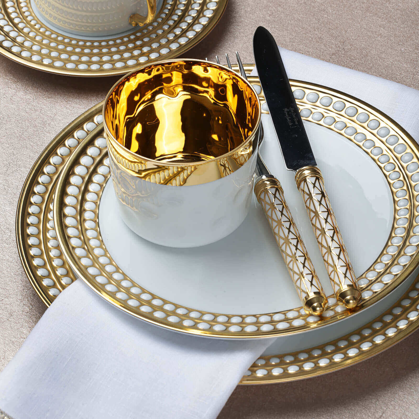 L'Objet Perlèe Gold Dessert Plate - BONADEA