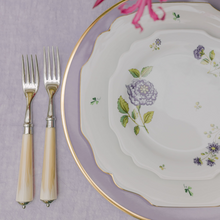 Load image into Gallery viewer, Bonadea Augarten Lilac Flowers Dessert Plates
