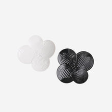 Load image into Gallery viewer, Lladró Naturo Black Appetizer Dish -BONADEA
