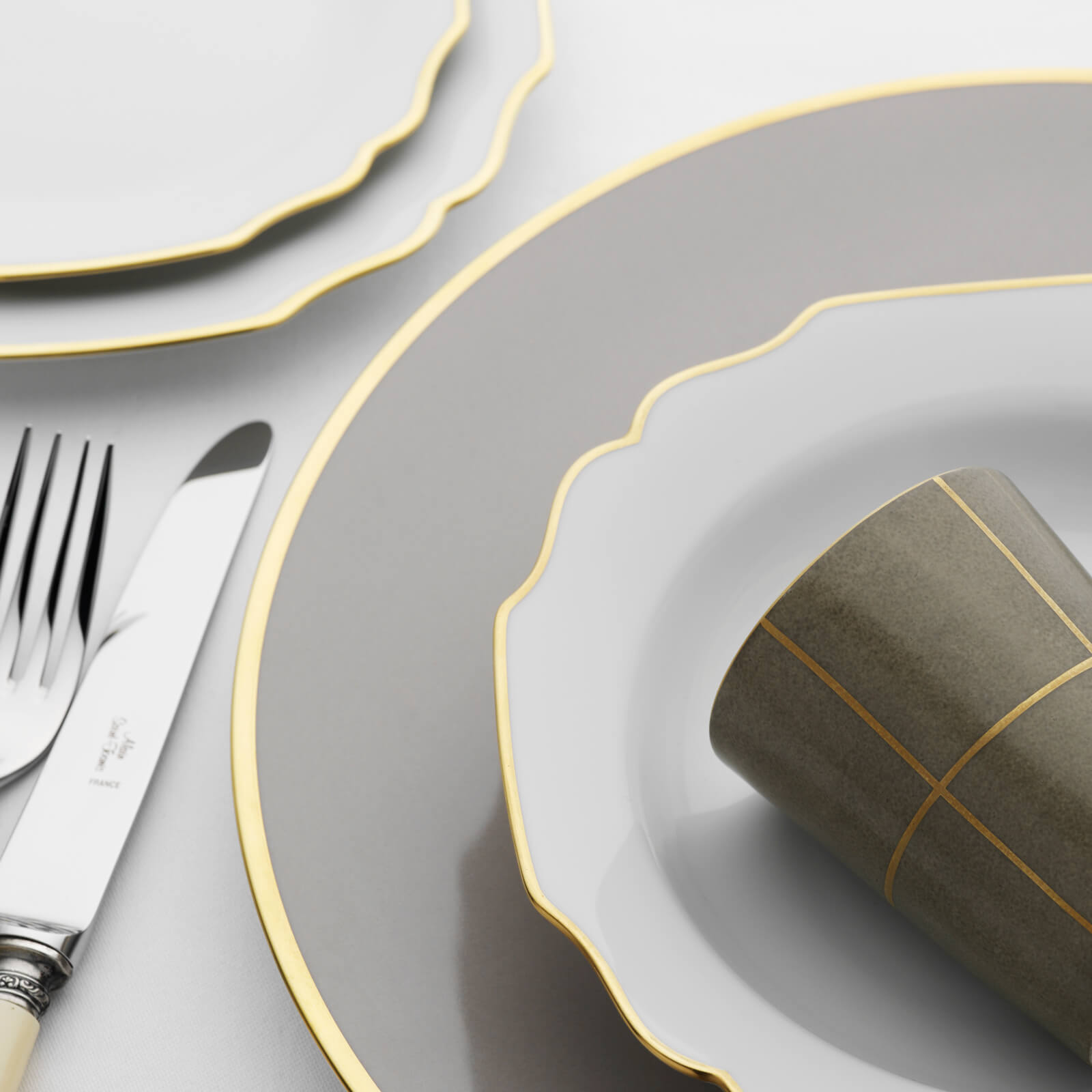 Marie Daâge Trame Cyprés Green & Gold Goblet - BONADEA