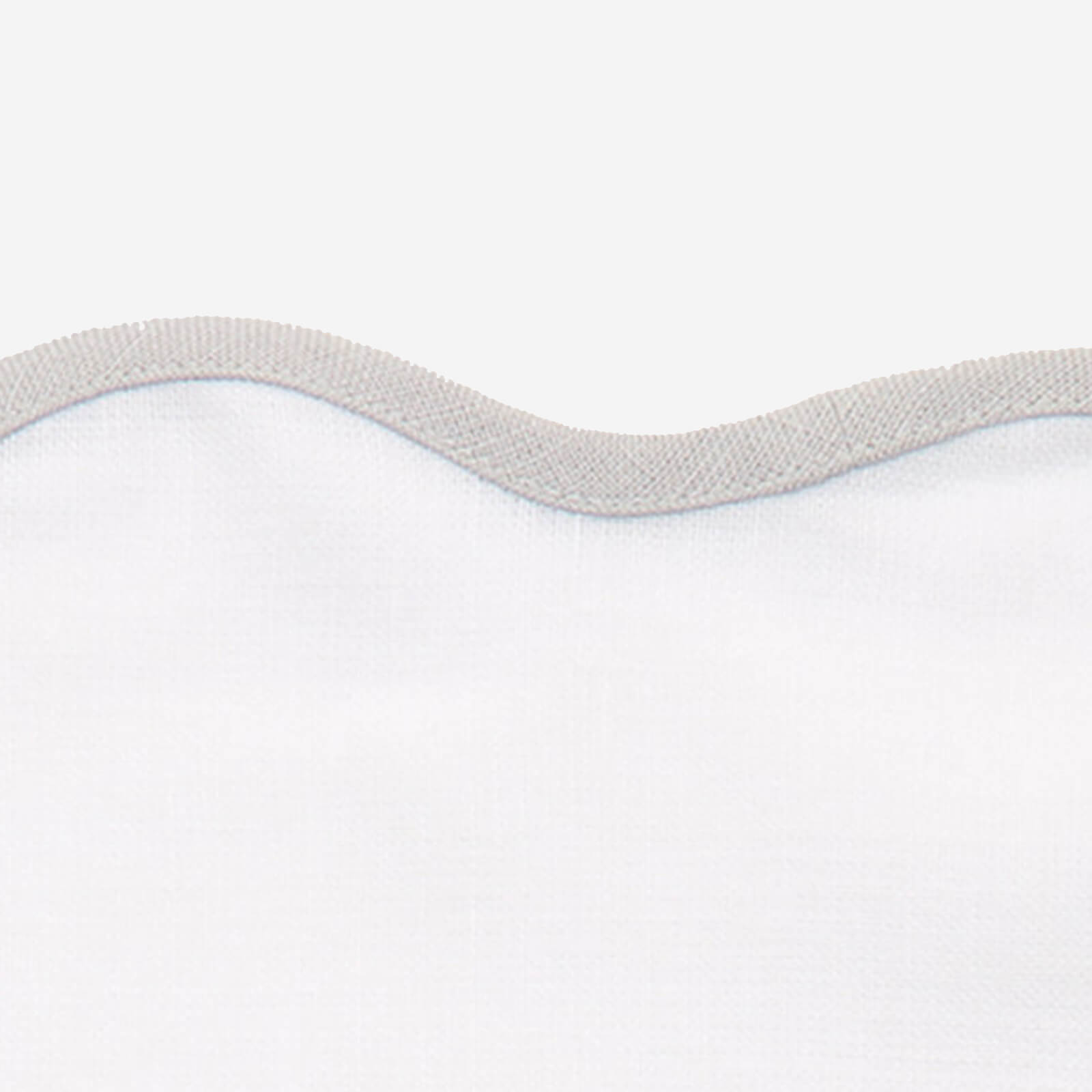 Matouk Set-of-Four Scallop Placemats - Pearl Grey