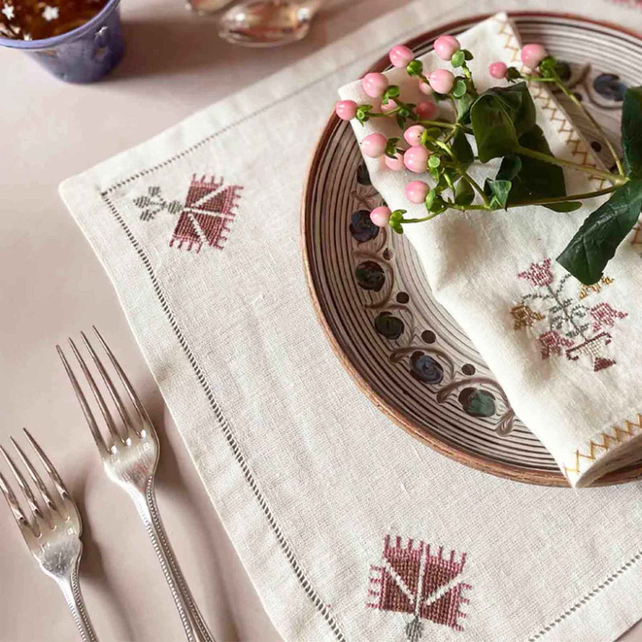 Malaika Ottoman Carnation Placemat